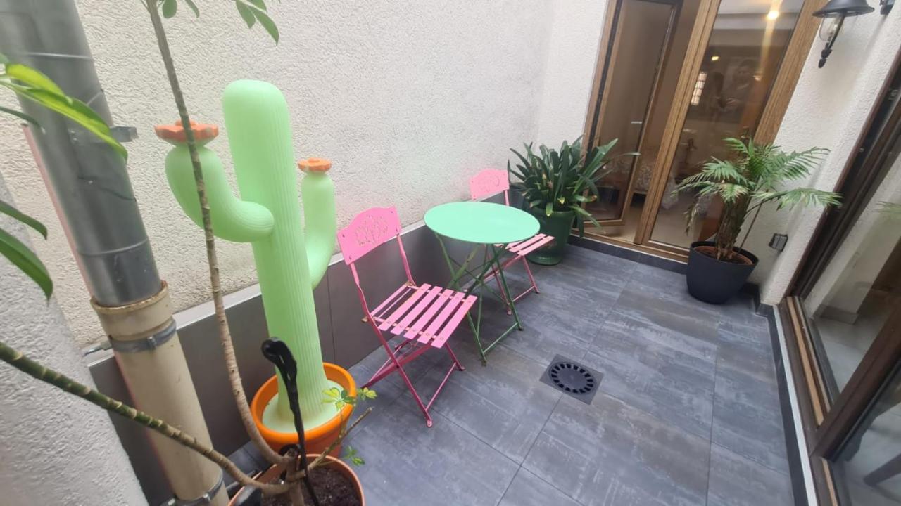 Le Bonheur Est Parfois Cache Dans L'Inconnu Apartment ซิลิสตาต์ ภายนอก รูปภาพ